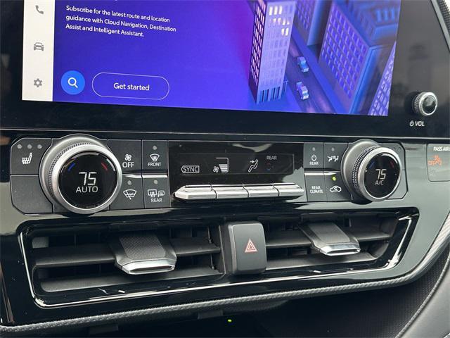 used 2024 Toyota Highlander car, priced at $45,250