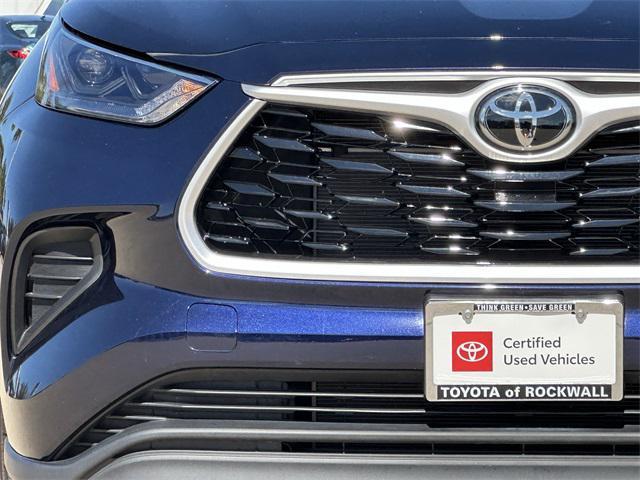 used 2022 Toyota Highlander car, priced at $37,770