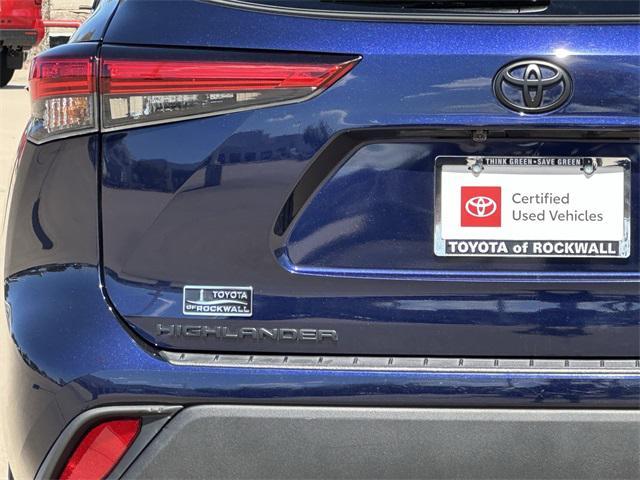 used 2022 Toyota Highlander car, priced at $37,770