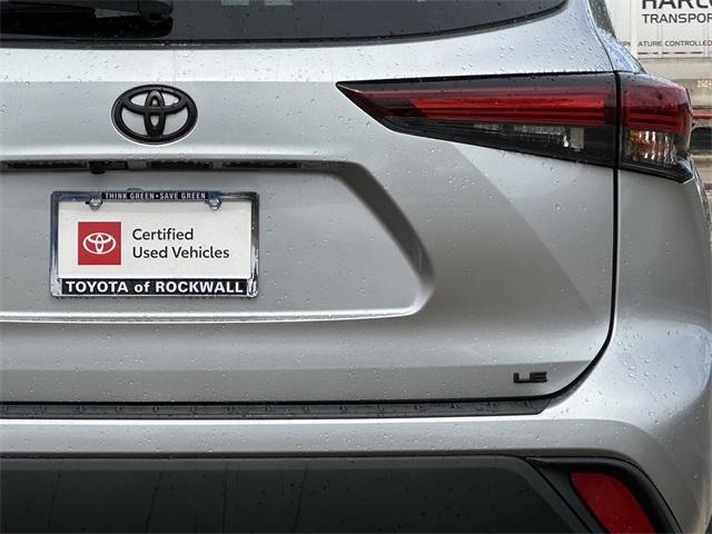 used 2024 Toyota Highlander car, priced at $34,850
