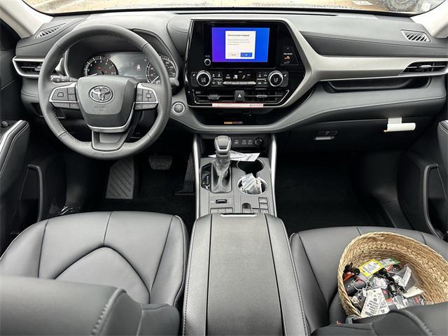 new 2026 Toyota Highlander car, priced at $47,340