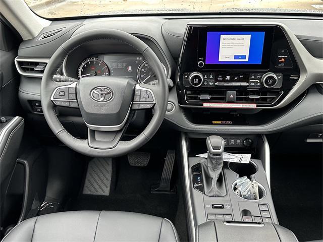 new 2026 Toyota Highlander car, priced at $47,340
