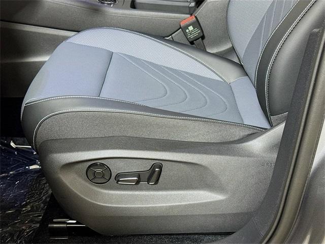 new 2025 Volkswagen Tiguan car, priced at $33,976