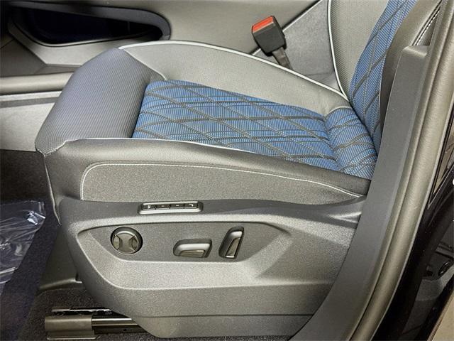 new 2026 Volkswagen Atlas Cross Sport car, priced at $53,969