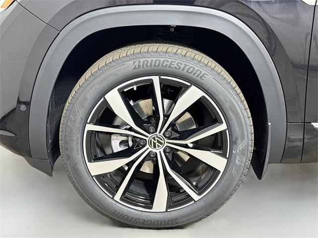 new 2026 Volkswagen Atlas Cross Sport car, priced at $53,969