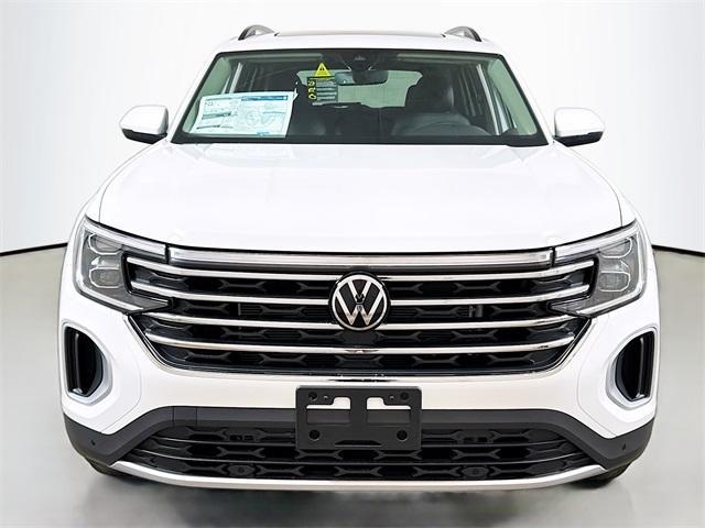 new 2025 Volkswagen Atlas car, priced at $45,851