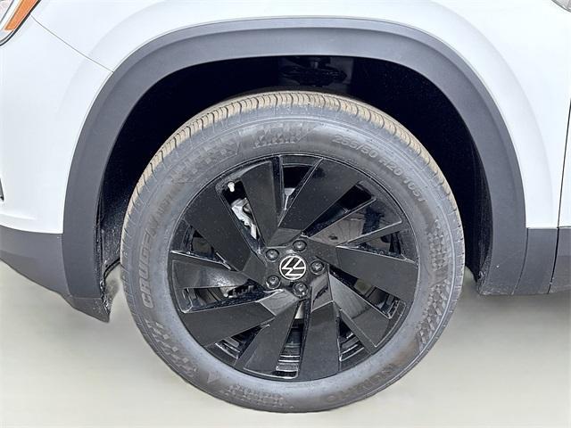 new 2025 Volkswagen Atlas Cross Sport car, priced at $42,764