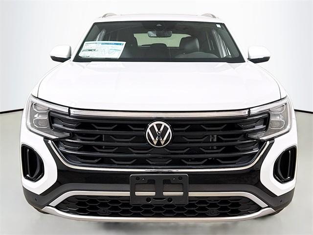 new 2025 Volkswagen Atlas Cross Sport car, priced at $44,603