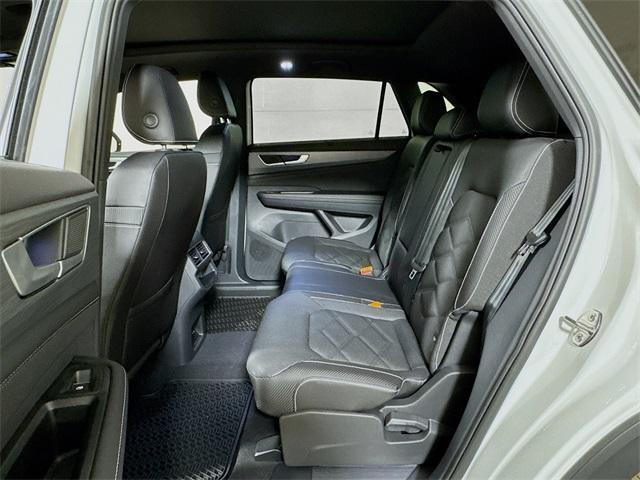 new 2025 Volkswagen Atlas Cross Sport car, priced at $44,603