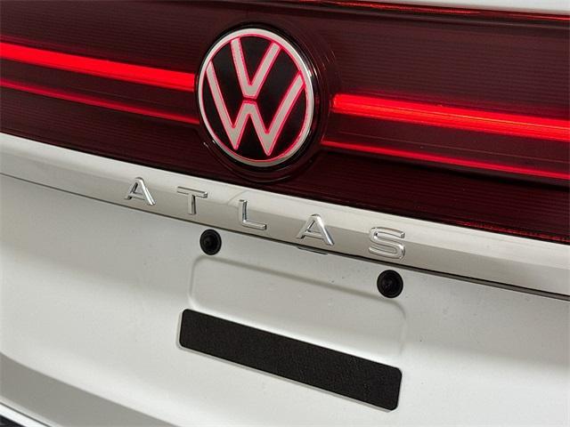 new 2026 Volkswagen Atlas car, priced at $46,370