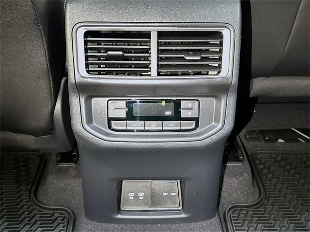 new 2026 Volkswagen Atlas car, priced at $46,370