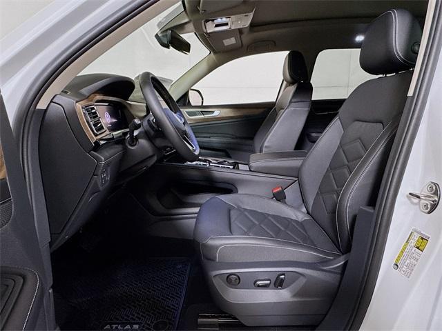 new 2026 Volkswagen Atlas car, priced at $46,370