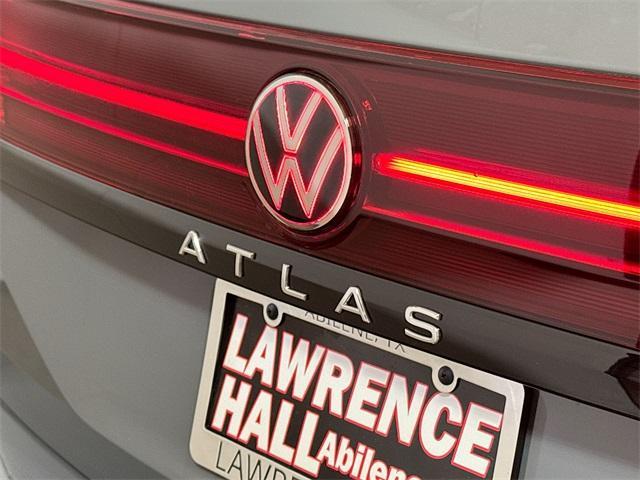 new 2025 Volkswagen Atlas car, priced at $47,235