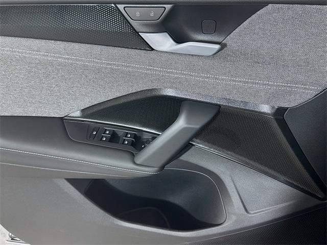 new 2026 Volkswagen Tiguan car, priced at $32,381