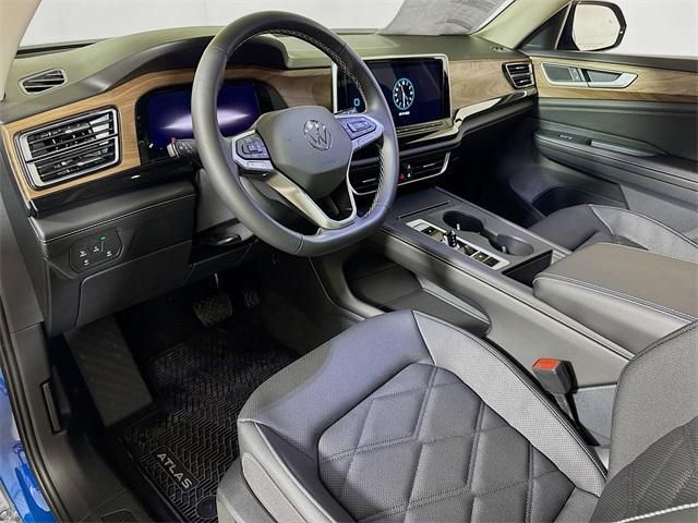 new 2026 Volkswagen Atlas car, priced at $41,386