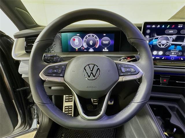 new 2025 Volkswagen Tiguan car, priced at $37,136