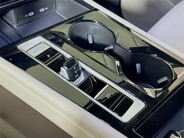 new 2025 Volkswagen Atlas car, priced at $47,315