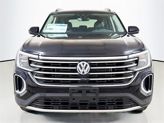 new 2026 Volkswagen Atlas car, priced at $44,823