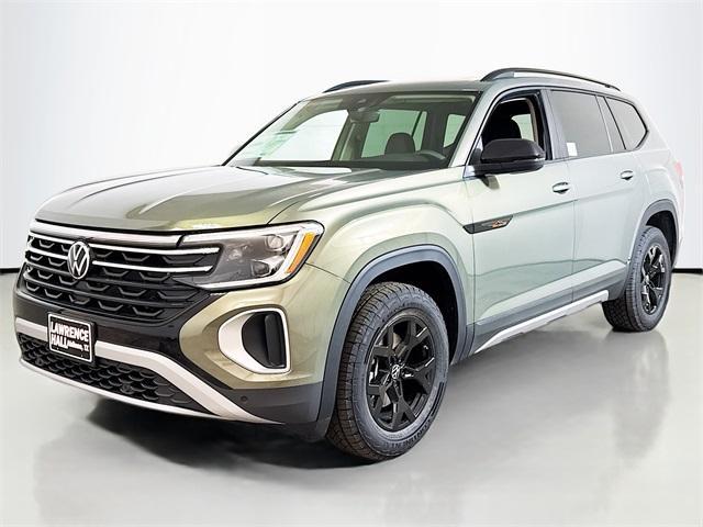 new 2025 Volkswagen Atlas car, priced at $47,076