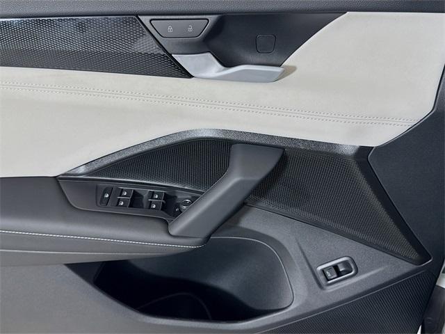 new 2025 Volkswagen Tiguan car, priced at $33,966