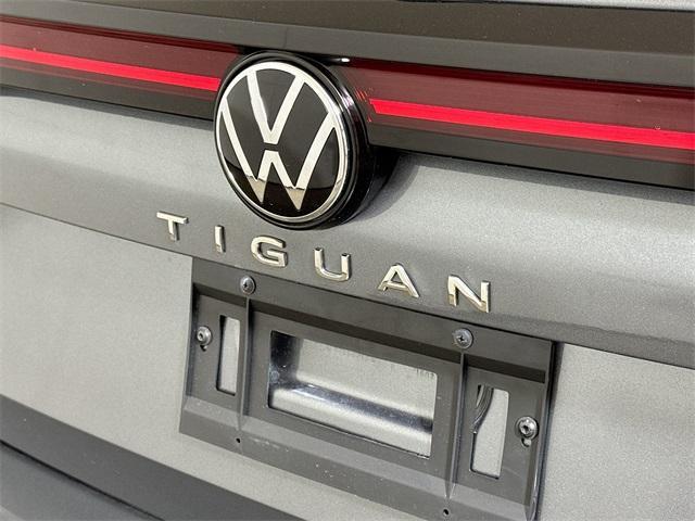 new 2025 Volkswagen Tiguan car, priced at $33,671