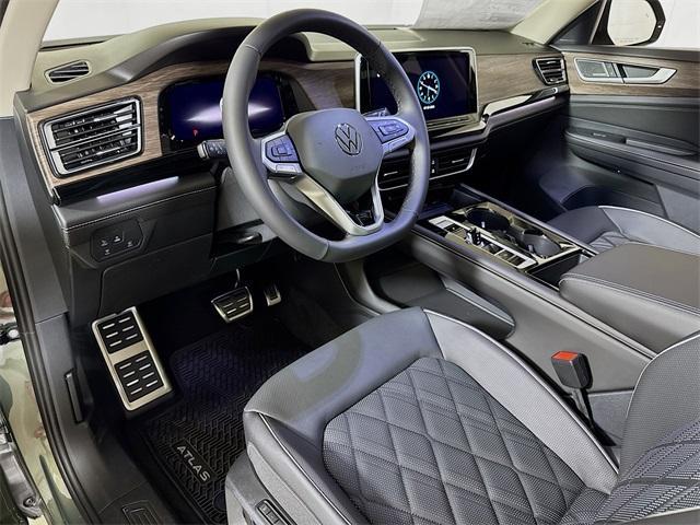 new 2026 Volkswagen Atlas car, priced at $56,312