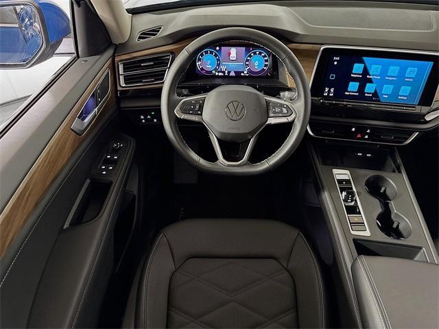 new 2025 Volkswagen Atlas car, priced at $34,900