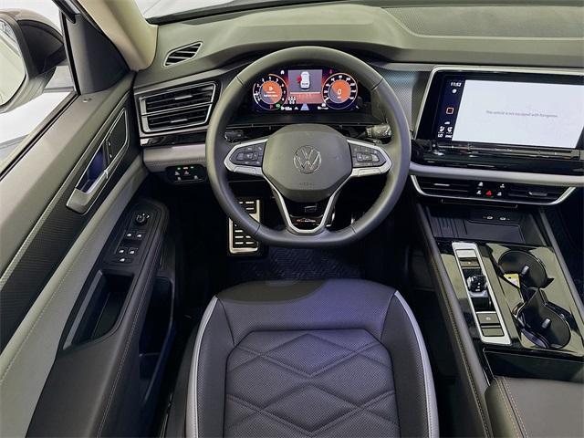 new 2025 Volkswagen Atlas car, priced at $47,076