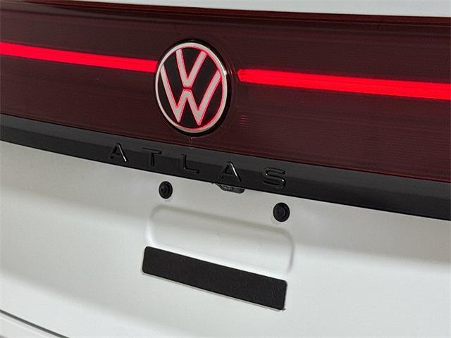 new 2026 Volkswagen Atlas Cross Sport car, priced at $51,446
