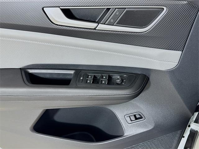 new 2026 Volkswagen Atlas Cross Sport car, priced at $51,446