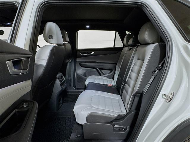 new 2026 Volkswagen Atlas Cross Sport car, priced at $51,446