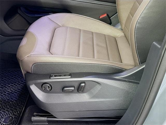 new 2025 Volkswagen Atlas car, priced at $48,336