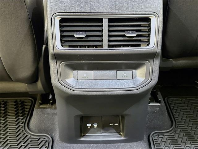 new 2026 Volkswagen Atlas Cross Sport car, priced at $51,596