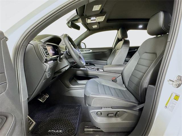 new 2026 Volkswagen Atlas Cross Sport car, priced at $51,596