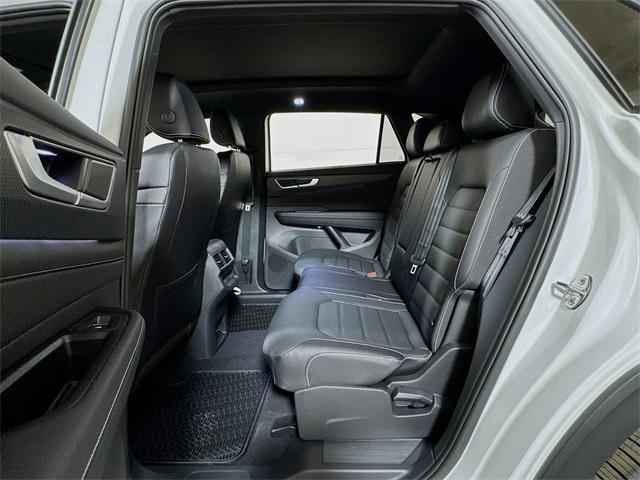 new 2026 Volkswagen Atlas Cross Sport car, priced at $51,596