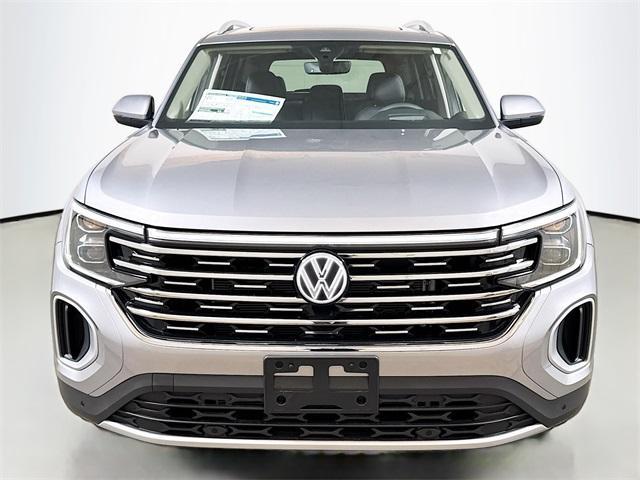 new 2025 Volkswagen Atlas car, priced at $47,801