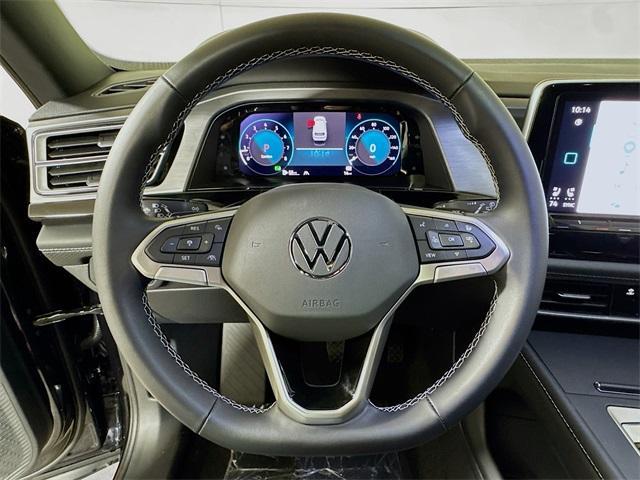 new 2026 Volkswagen Atlas Cross Sport car, priced at $41,801