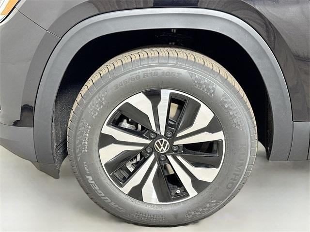 new 2026 Volkswagen Atlas Cross Sport car, priced at $41,801