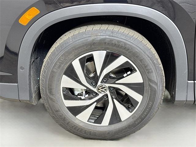 new 2025 Volkswagen Tiguan car, priced at $30,836