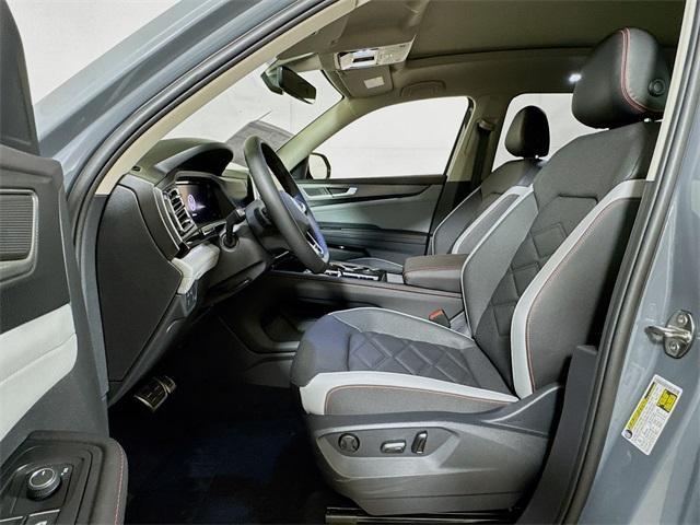 new 2025 Volkswagen Atlas car, priced at $41,939