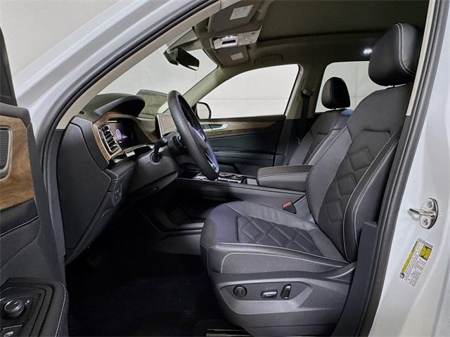 new 2026 Volkswagen Atlas car, priced at $46,220