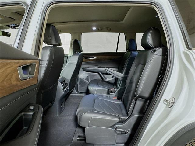 new 2026 Volkswagen Atlas car, priced at $46,220