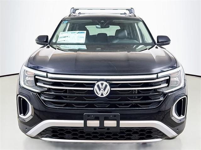 new 2025 Volkswagen Atlas car, priced at $45,943