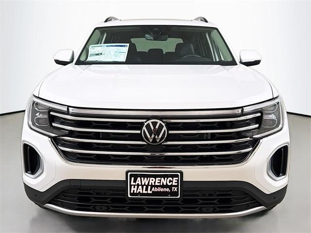 new 2026 Volkswagen Atlas car, priced at $48,662