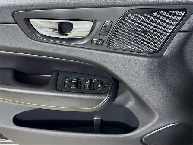 used 2021 Volvo XC60 car, priced at $27,980