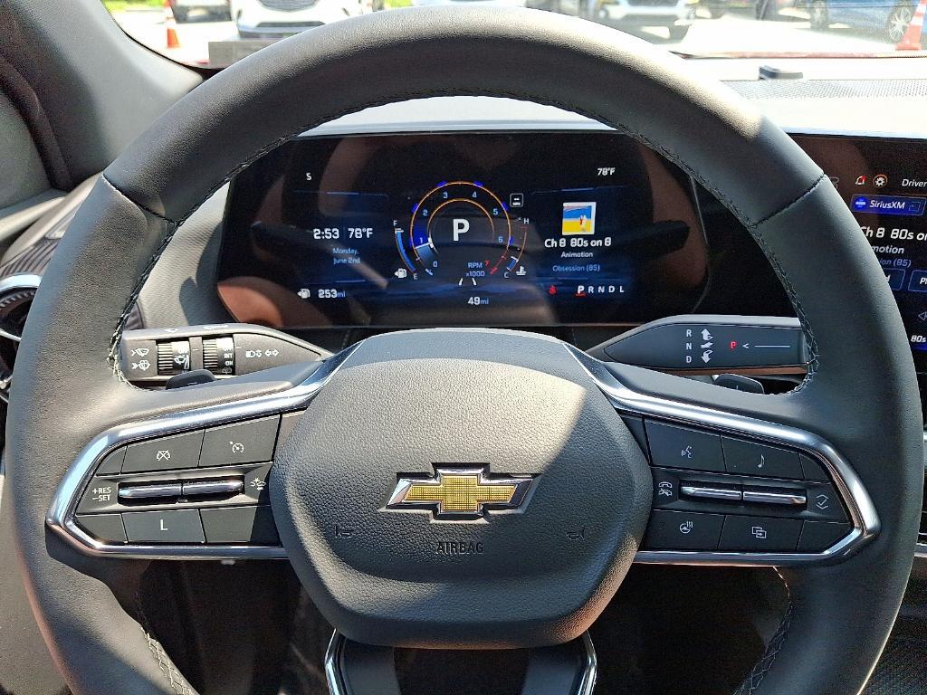used 2025 Chevrolet Equinox car, priced at $28,397