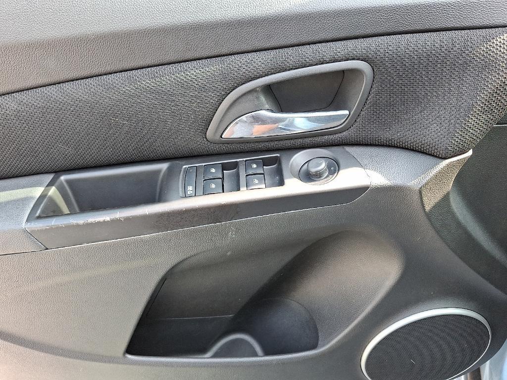 used 2011 Chevrolet Cruze car, priced at $5,282