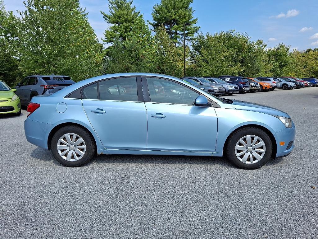 used 2011 Chevrolet Cruze car, priced at $5,282