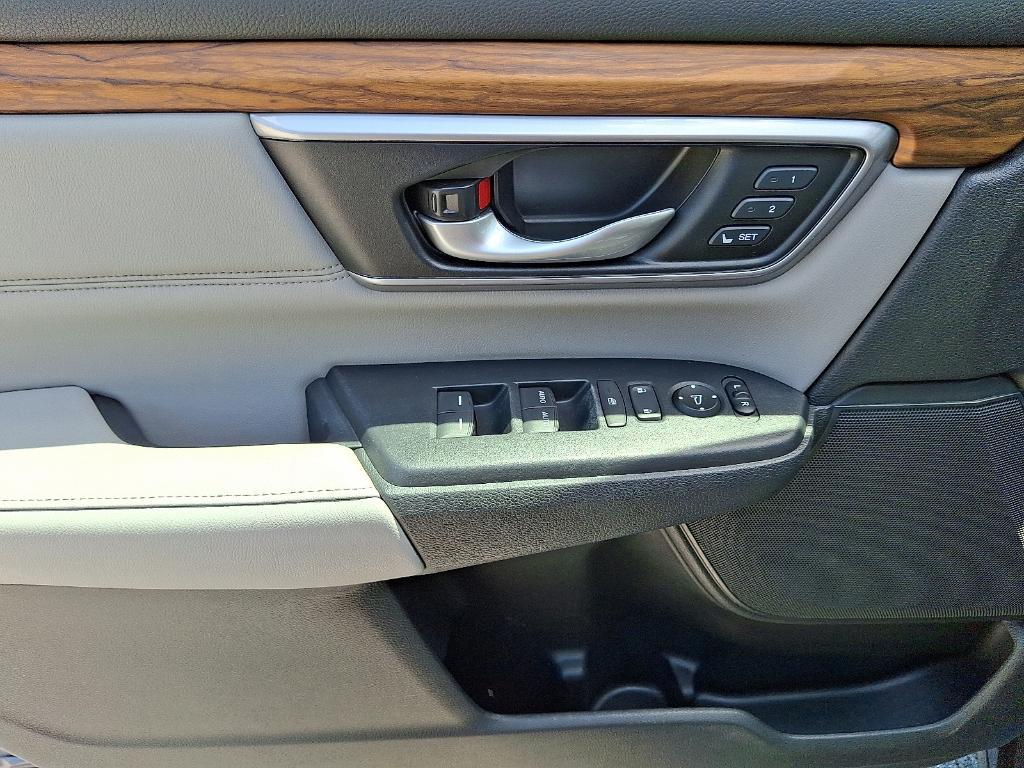 used 2018 Honda CR-V car, priced at $19,999