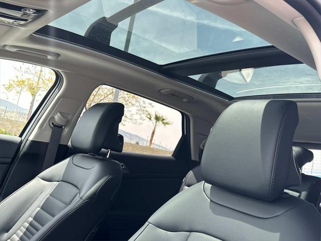 new 2025 Kia Sportage car, priced at $34,068